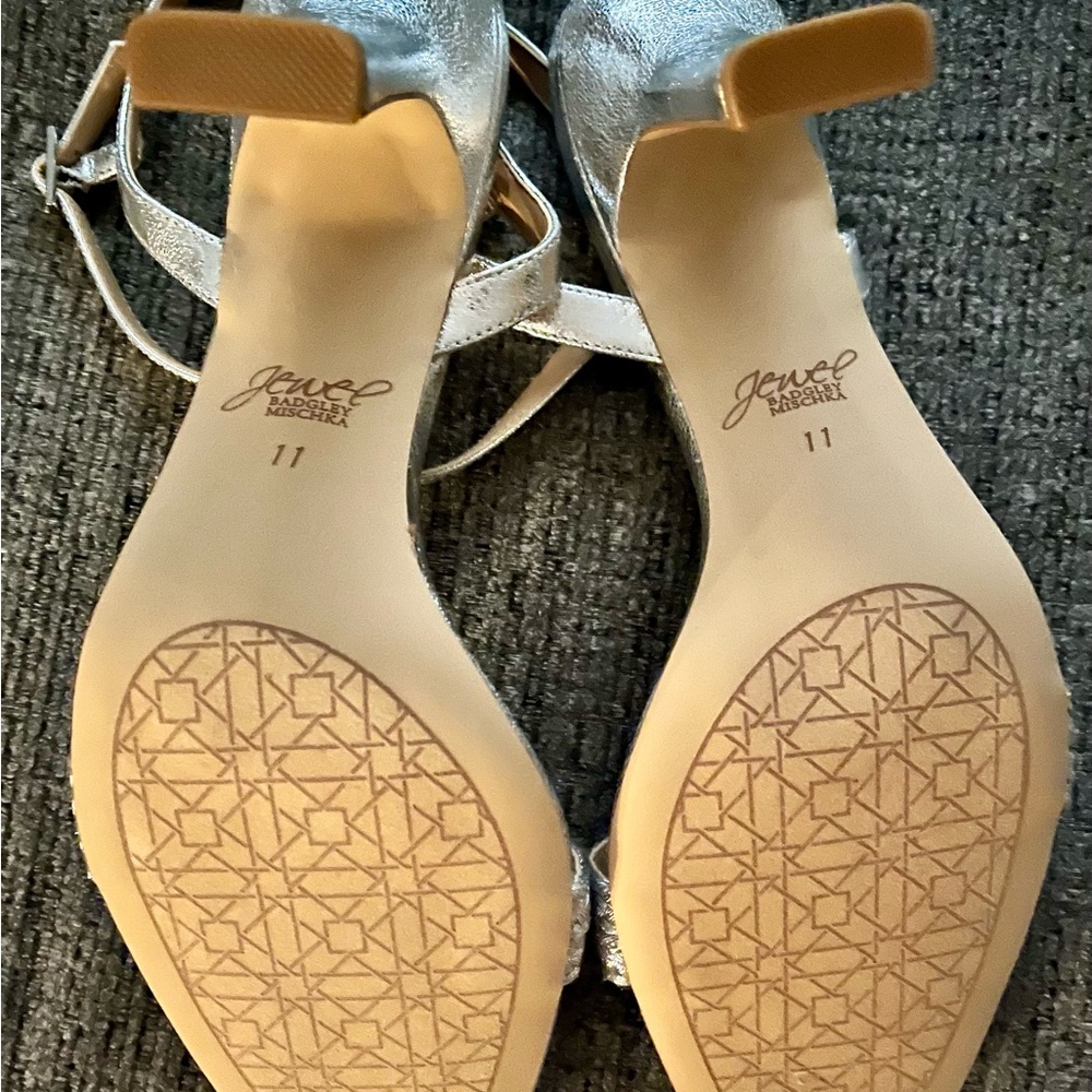 Sandals - Picture 4 of 6